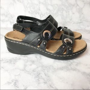 clarks velcro sandals
